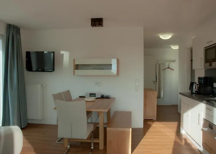 Boardinghaus アパートホテル 3*